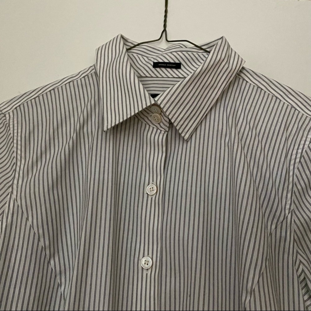 Talbots 8p wrinkle resistant shirt, black internet stripe.  Perfect! - Picture 4 of 4